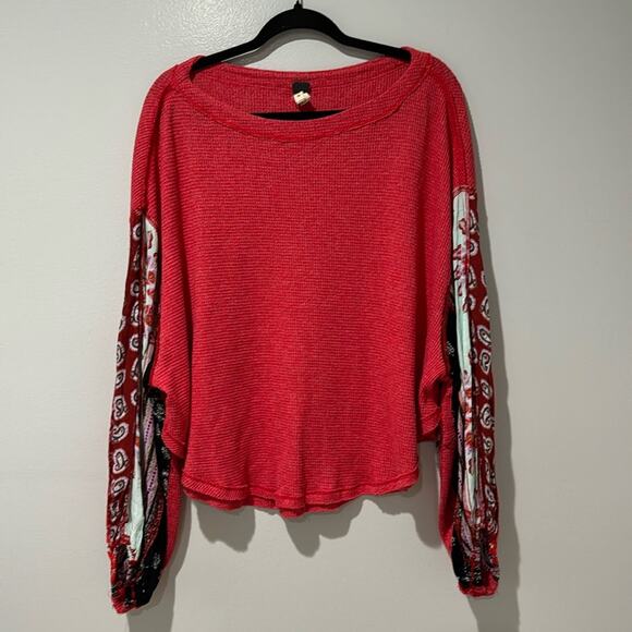Free People We The Free Valentine Red  Balloon Sleeve Thermal Medium Red Top - Picture 2 of 10